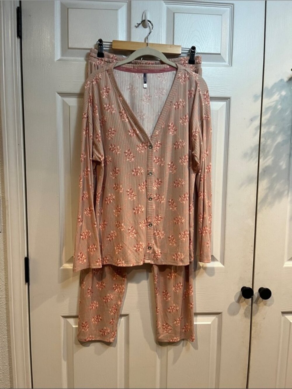 Izod Blush Pink Floral Ribbed Button Pajama Set
